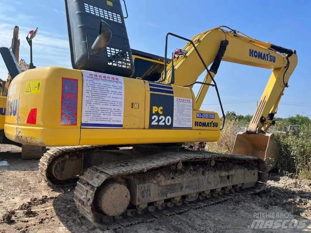 Komatsu PC 220 Beltegraver
