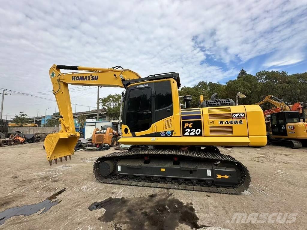 Komatsu PC 220 Beltegraver