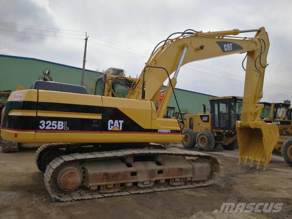 CAT 325 B L Beltegraver