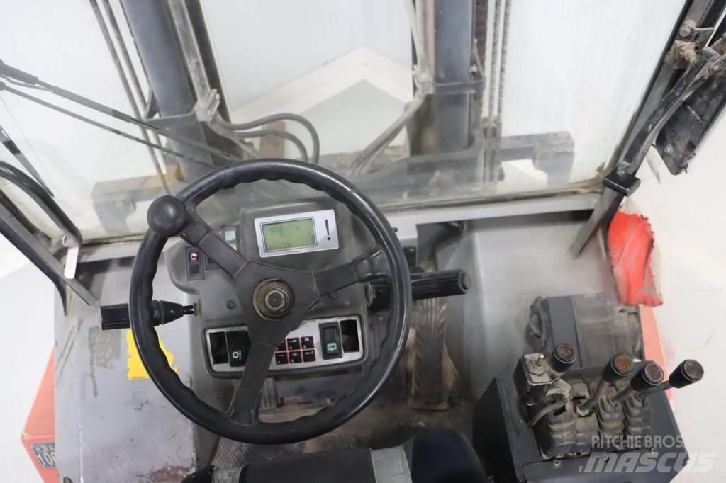 Kalmar DCE70-6 Diesel Trucker