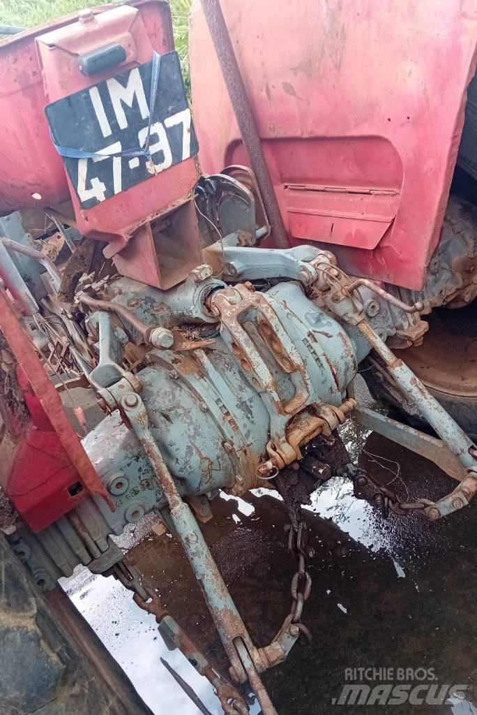 Massey Ferguson 165 Traktorer