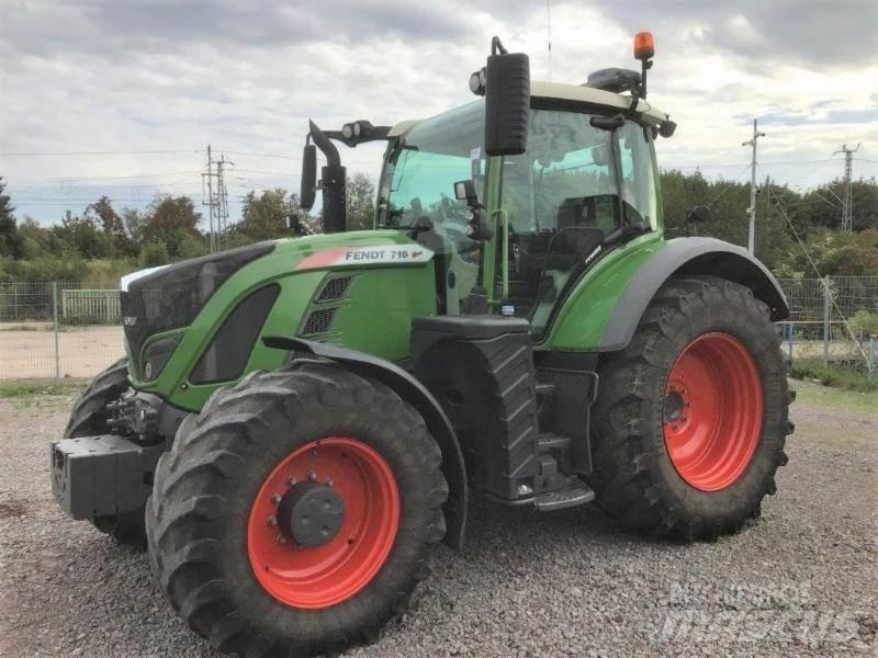 Fendt 716 Vario Traktorer
