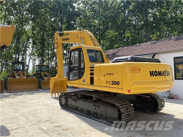 Komatsu PC200-7 Beltegraver