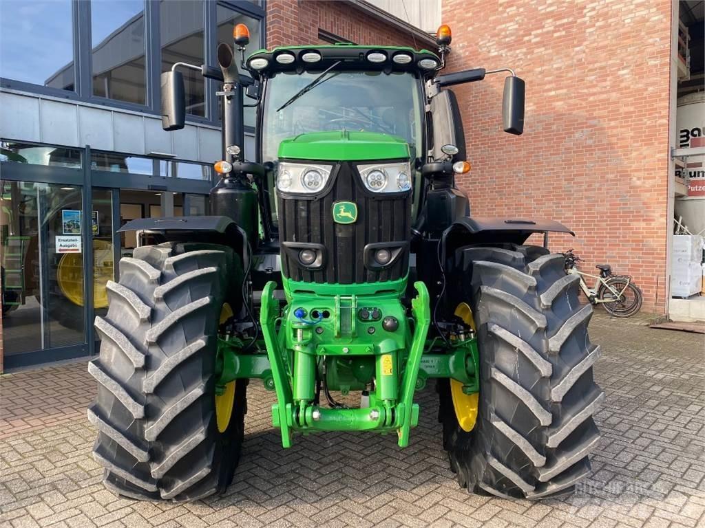 John Deere 6230R Traktorer