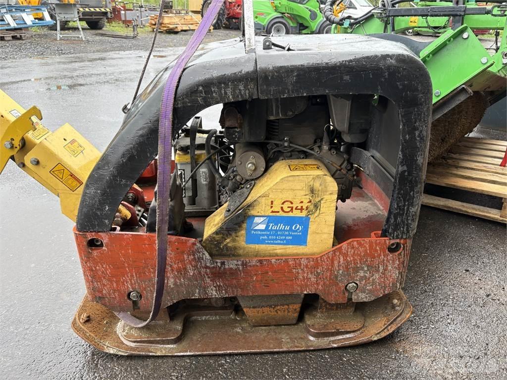Dynapac LG400 Vibroplater