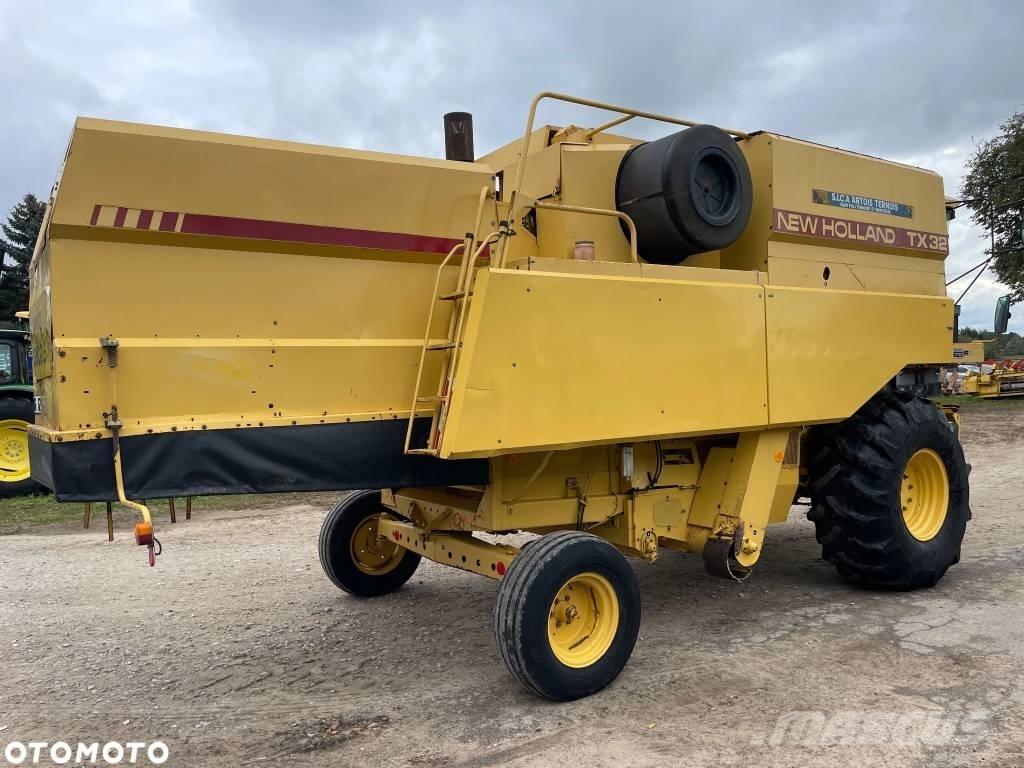 New Holland TX 32 Skurtreskere