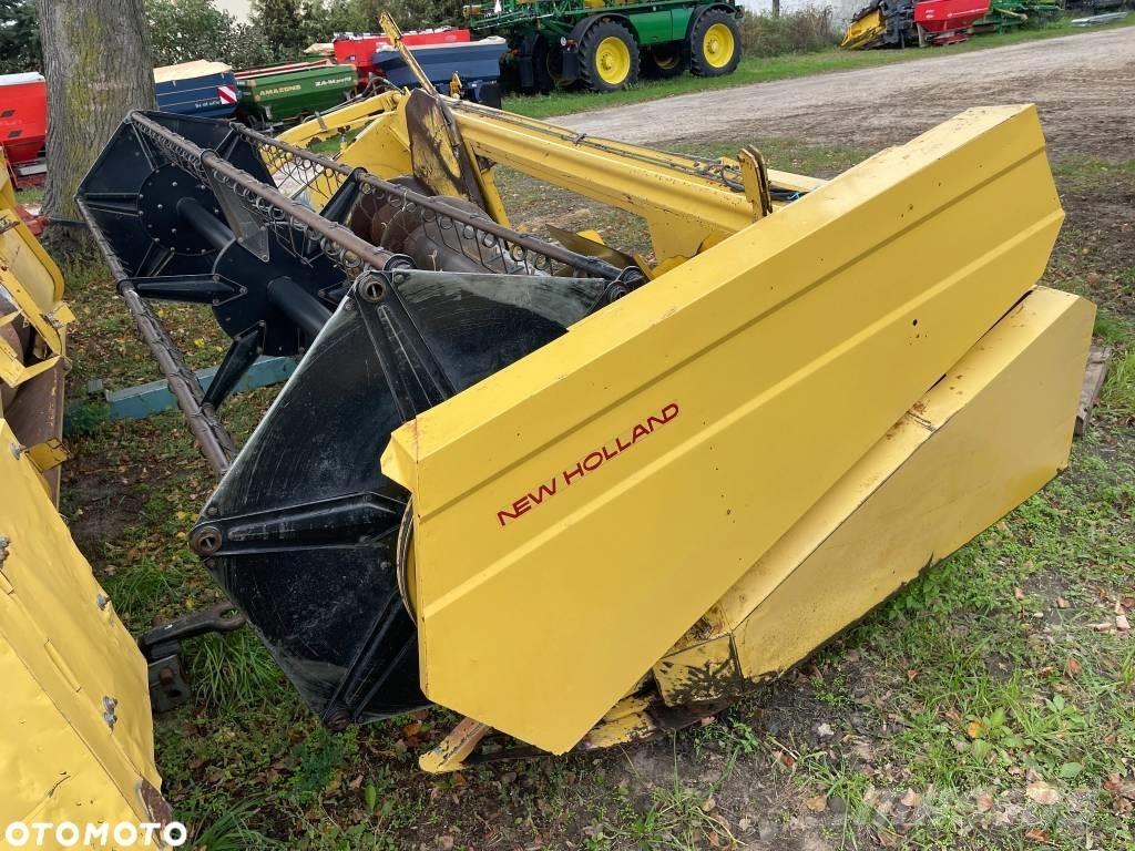 New Holland TX 32 Skurtreskere