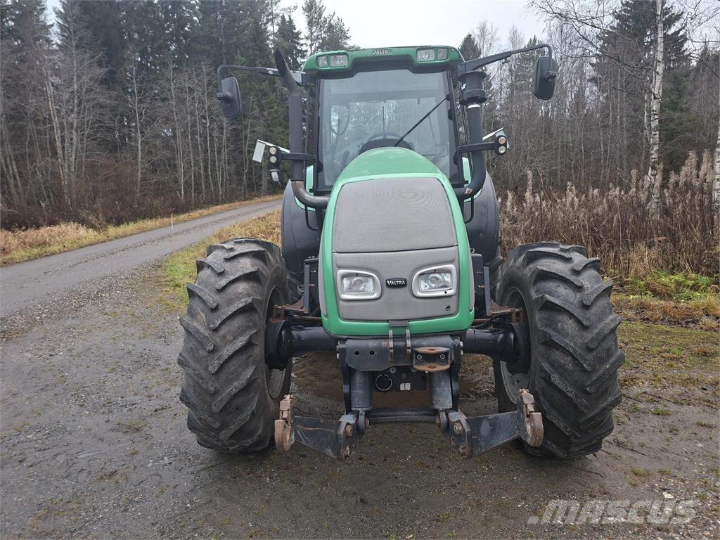 Valtra T190 7.4 Traktorer