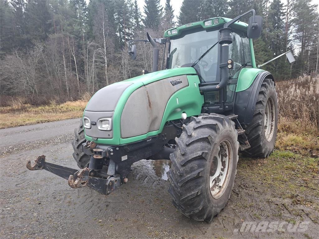 Valtra T190 7.4 Traktorer