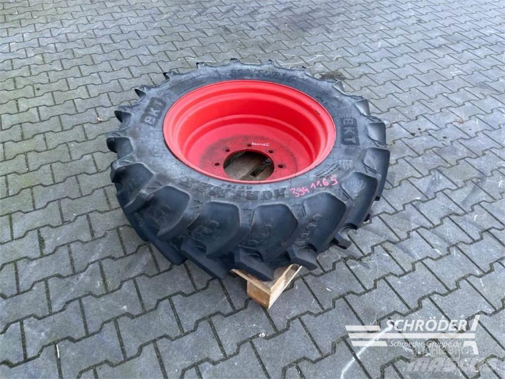 BKT 1X 320/70 R24 Dekk, hjul og felger