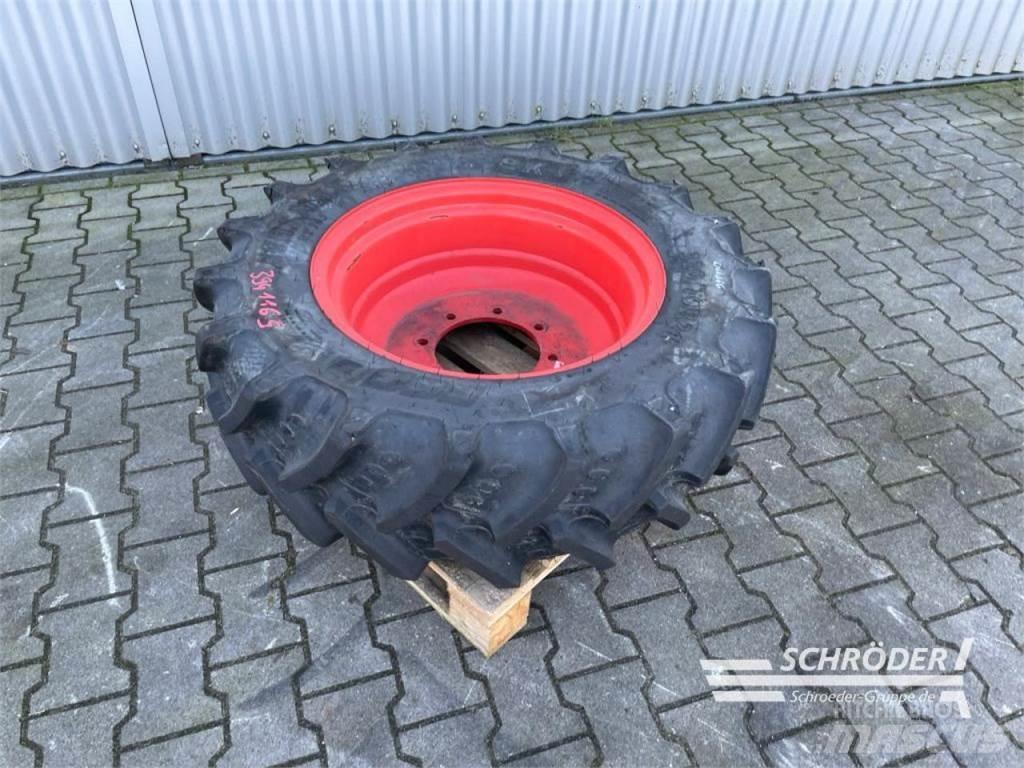 BKT 1X 320/70 R24 Dekk, hjul og felger