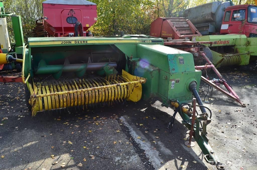 John Deere 468 Firkantpresser