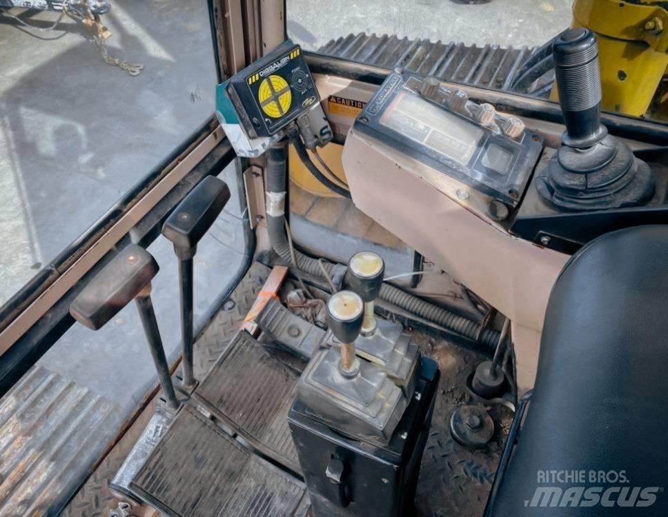 Komatsu PC 200 LC-3 Beltegraver