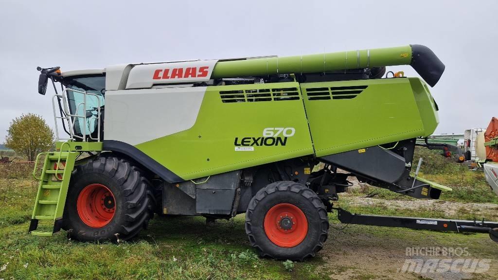 CLAAS Lexion 670 Skurtreskere