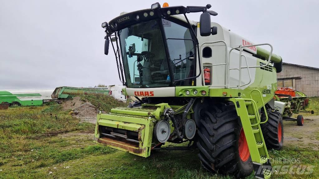 CLAAS Lexion 670 Skurtreskere