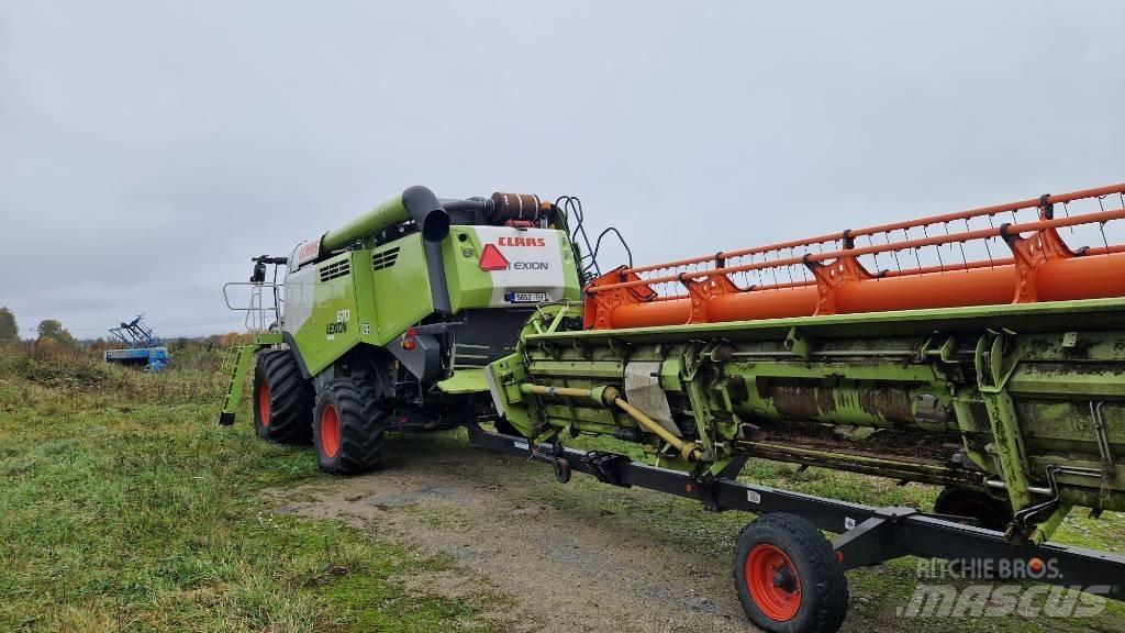 CLAAS Lexion 670 Skurtreskere