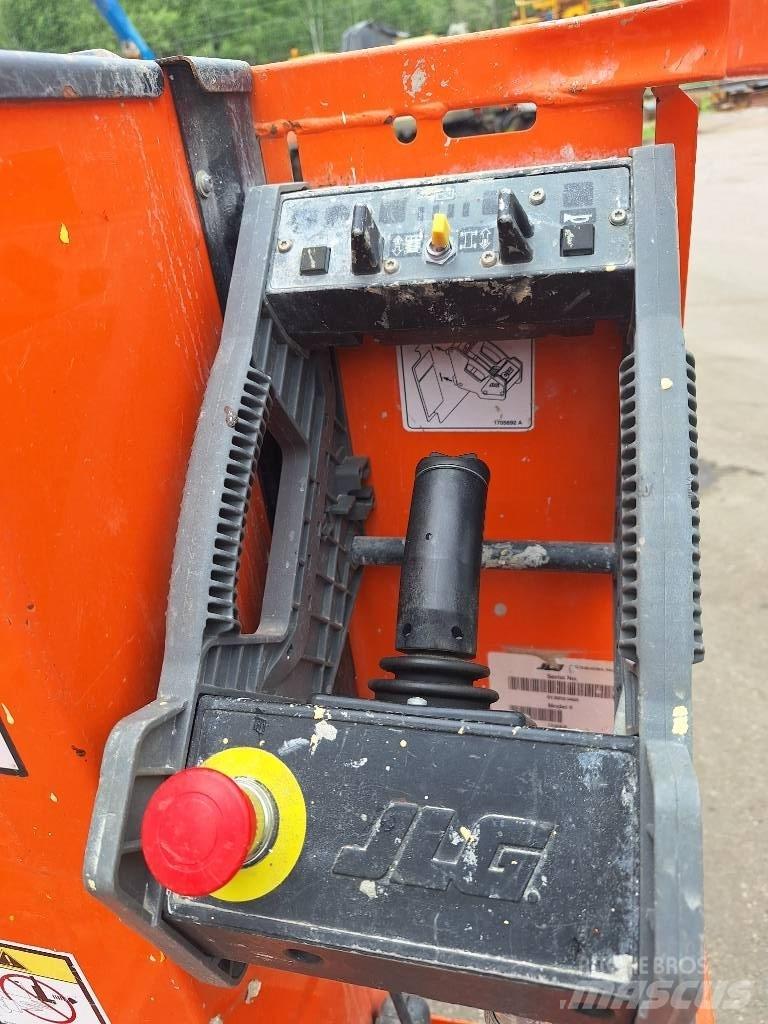 JLG 1230 ES Sakselifter