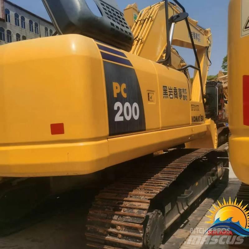 Komatsu PC 200-8 Beltegraver