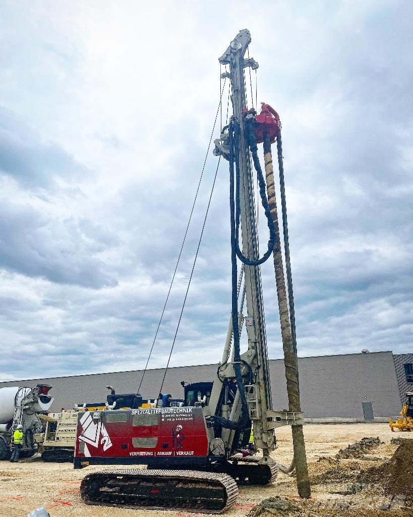 Comacchio CH 320 Store borerigger