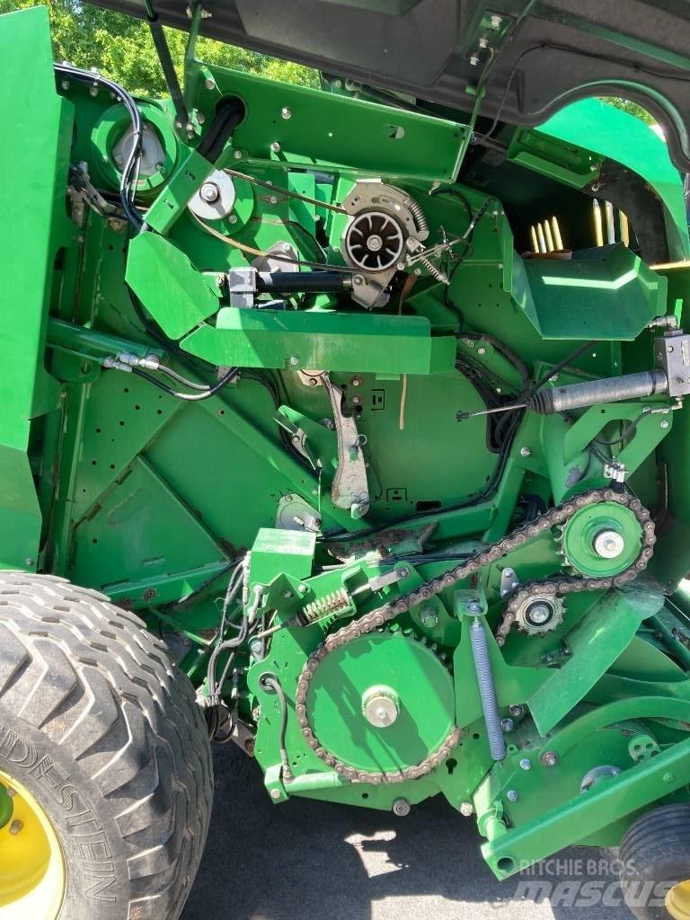 John Deere F441R Rundballepresser