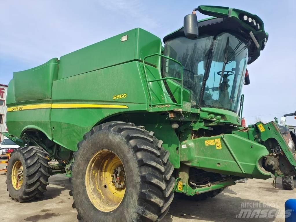John Deere S660 Skurtreskere