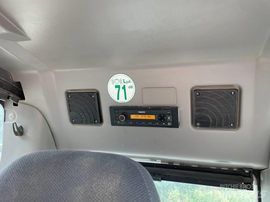 Volvo ECR 235 Beltegraver