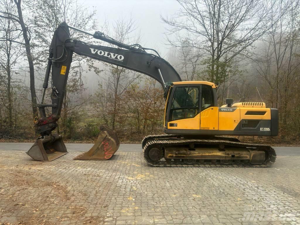 Volvo EC 220 DL Beltegraver