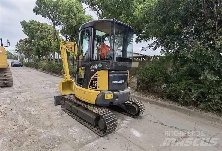 Komatsu PC35 Beltegraver