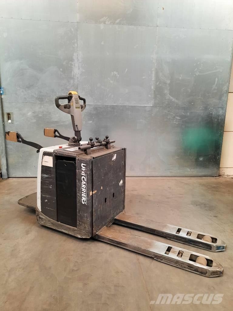 UniCarriers 200PMR Lavtløftende truck med platform