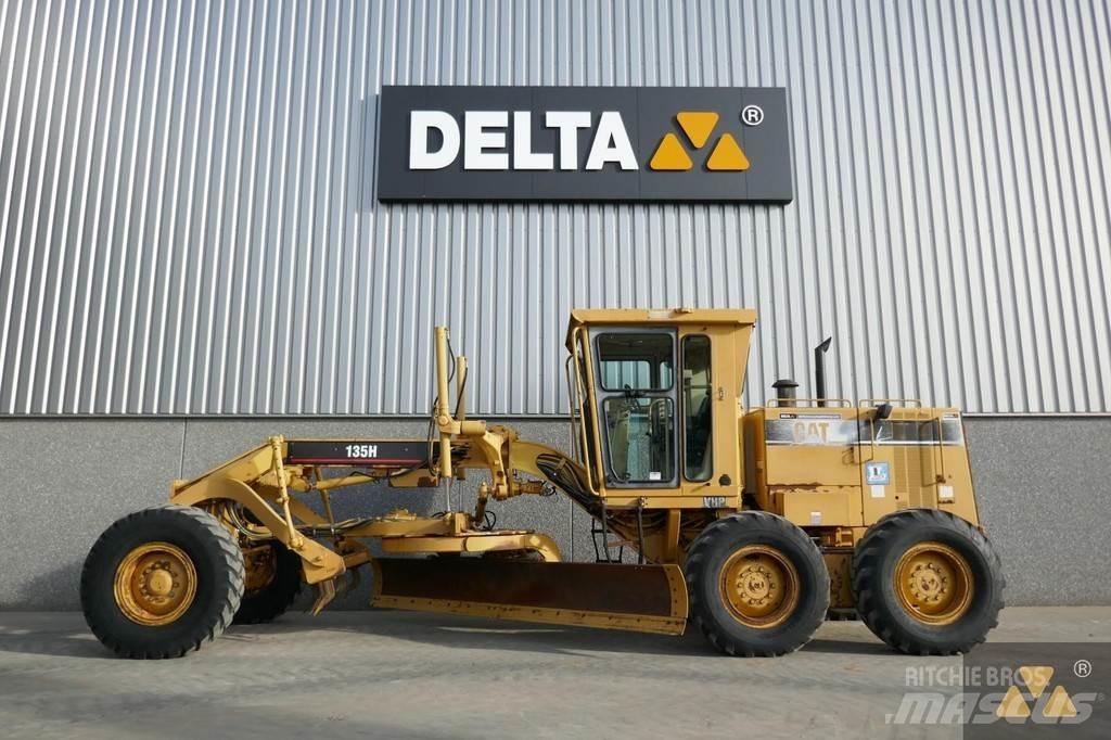 CAT 135H Veihøvler