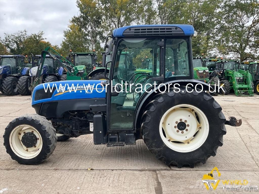 New Holland T 4.95 F Traktorer