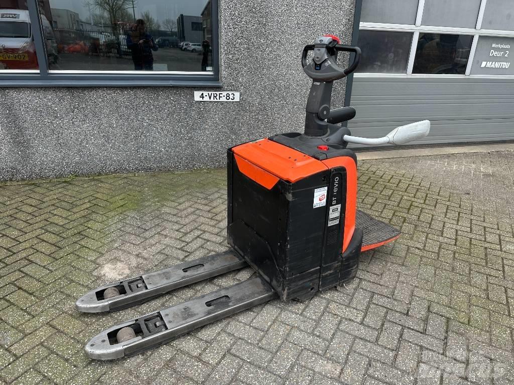 Toyota LPE 200 Lavtløftende truck med platform