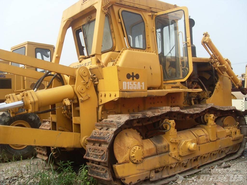 Komatsu d155a-1 Dozere Beltegående