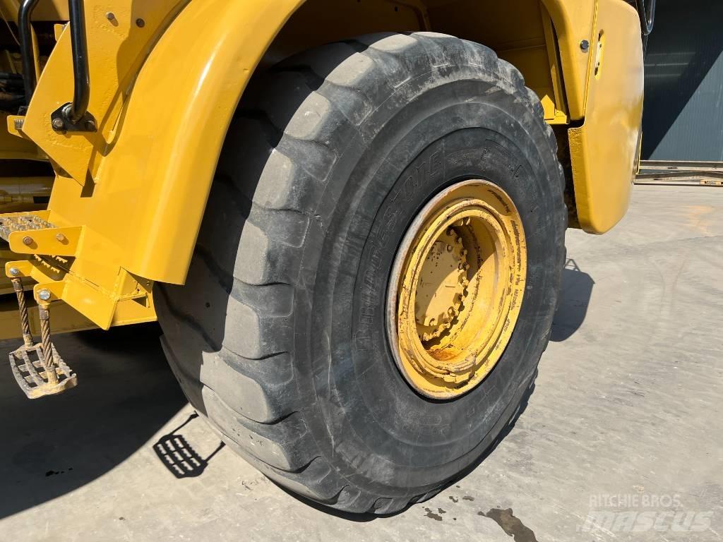 CAT 740 Water Truck Vanningsvogn for støvdemping