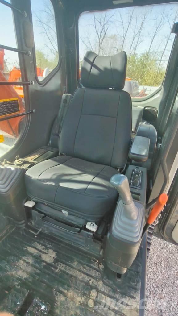 Hitachi ZX 210-3 Beltegraver