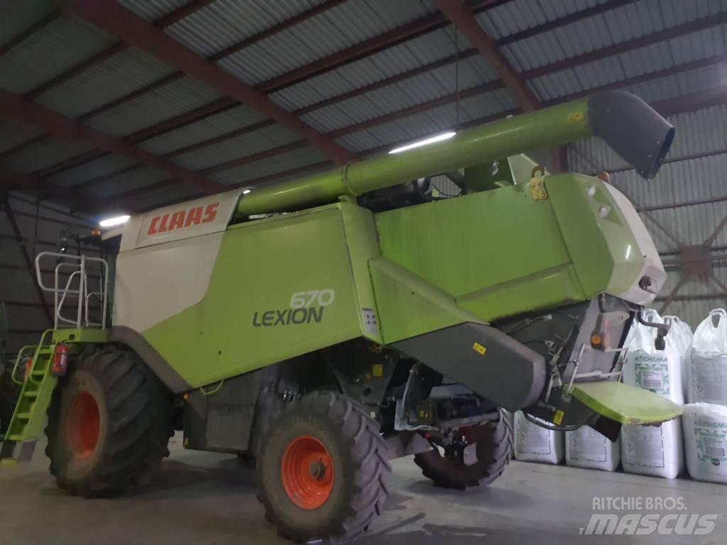 CLAAS Lexion 670 Skurtreskere