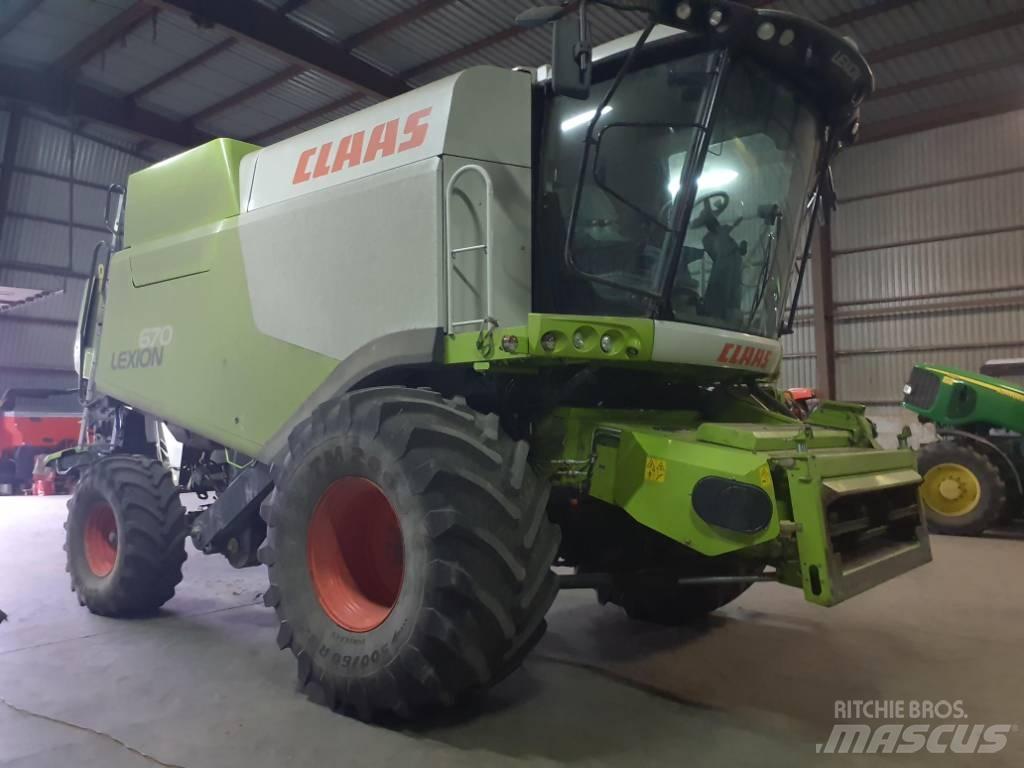CLAAS Lexion 670 Skurtreskere