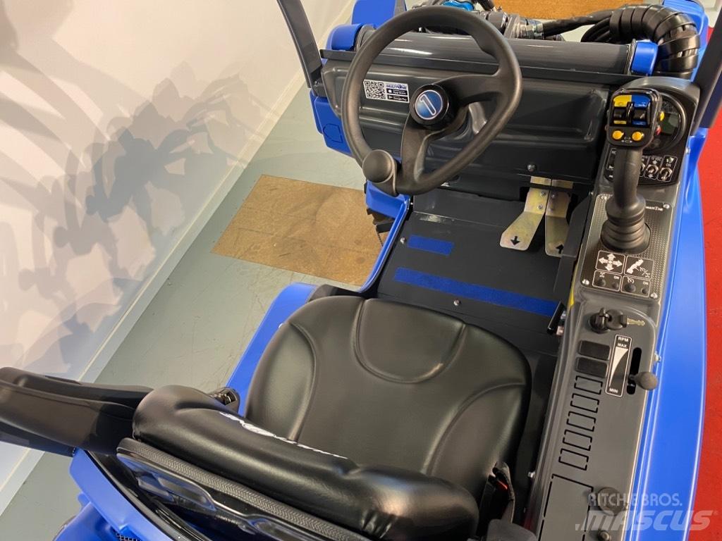 Multione 5.3k Kompakttraktorer