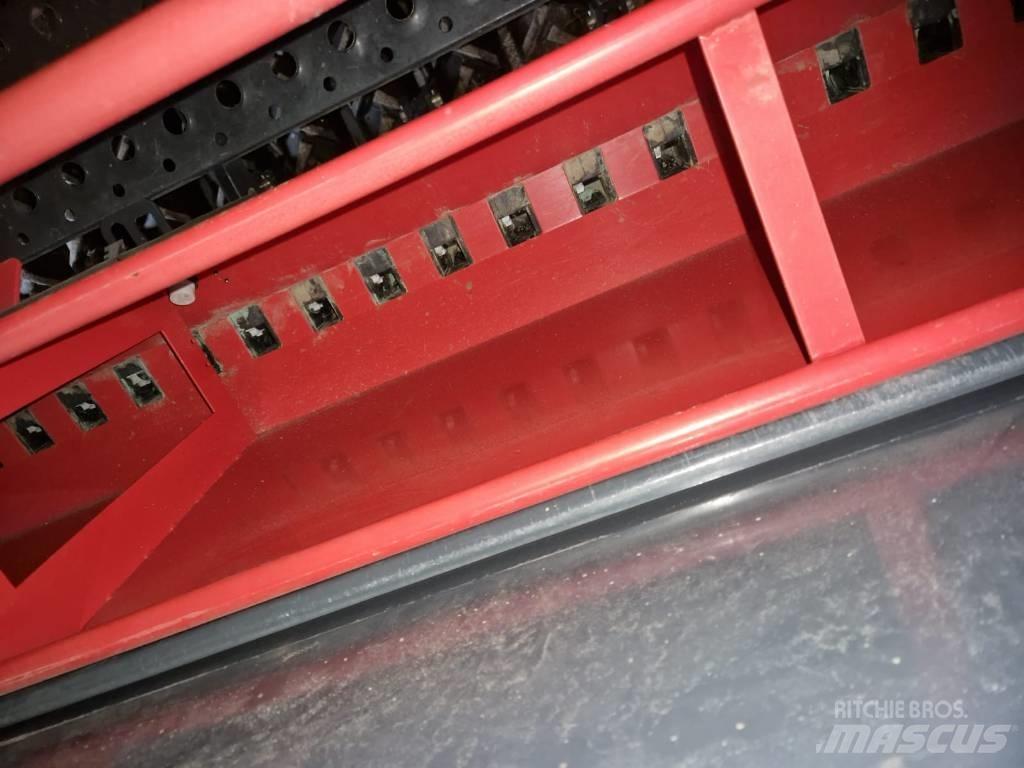 Tume Titan 3000 Kombinerte såmaskiner