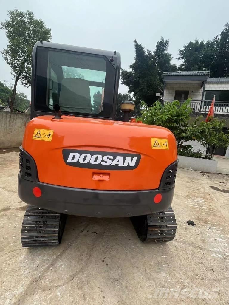 Doosan DH 60-7 Minigravere <7t