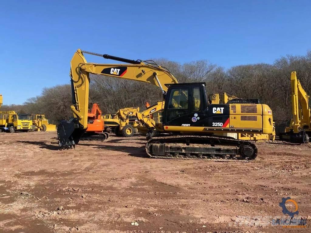 CAT 325 D Beltegraver