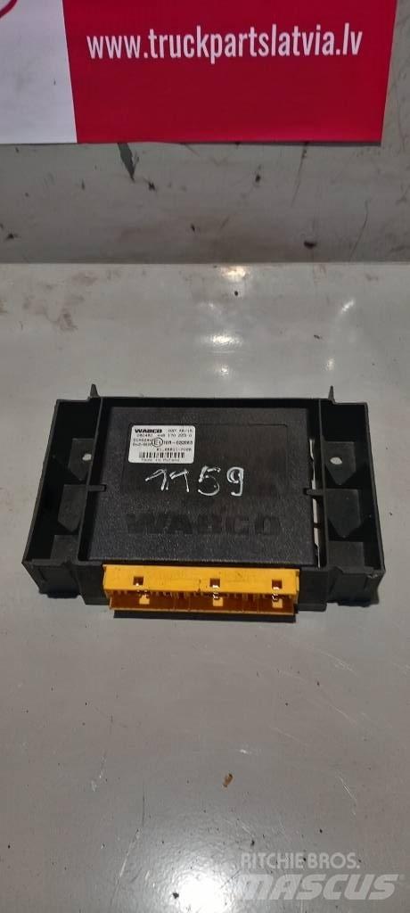 MAN TGX.  81258117028 Lys - Elektronikk