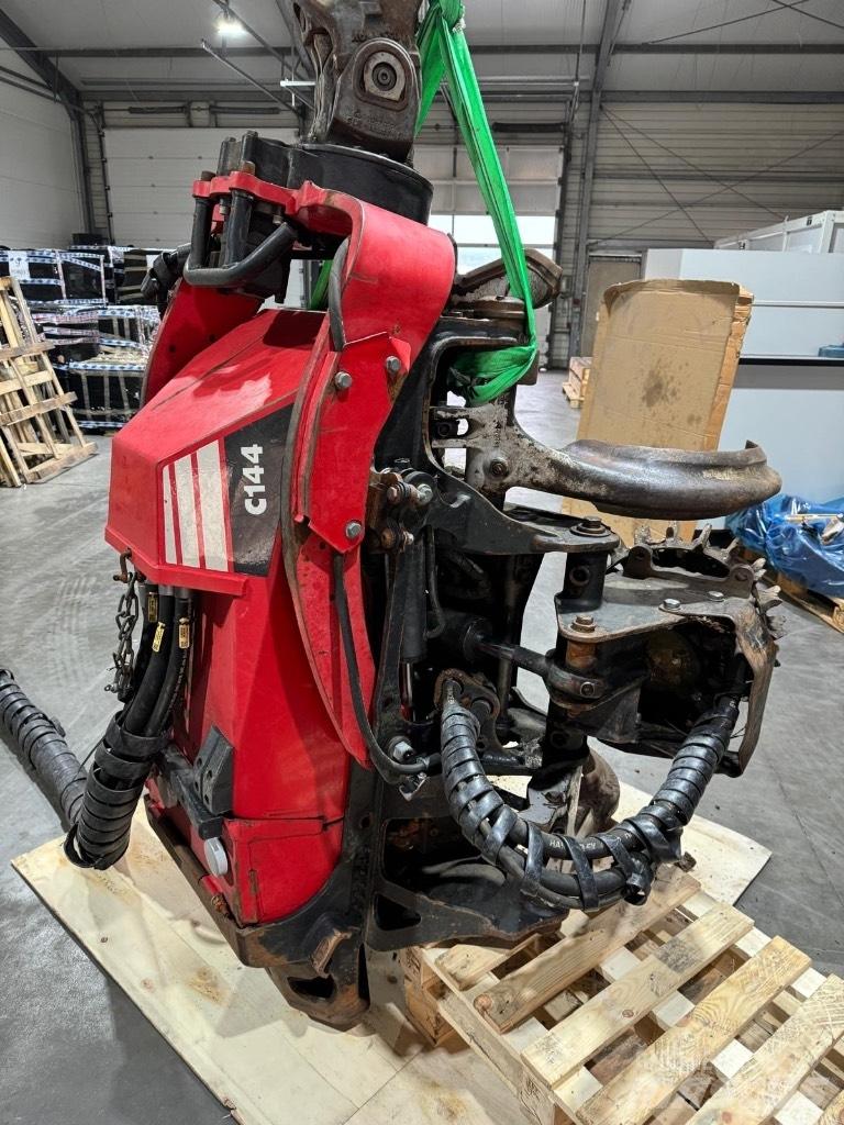 Komatsu C 144 Treknusere