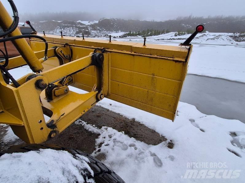 CAT 120 ADW Veihøvler