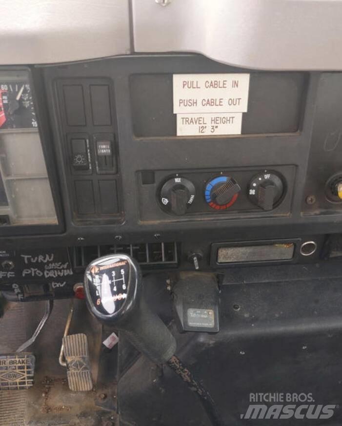 International 4700 Kommunalt / generelt kjøretøy