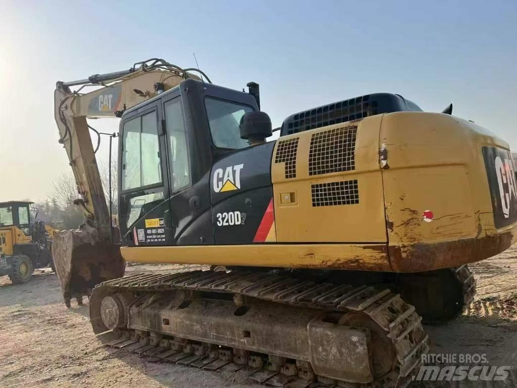CAT 320 D2 Beltegraver