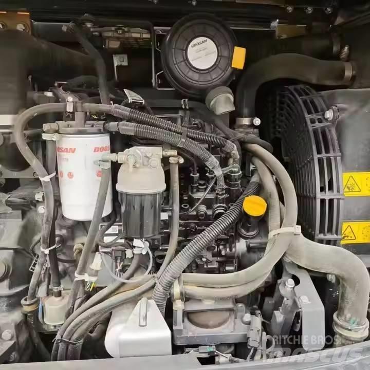 Doosan DX60W Hjulgravere