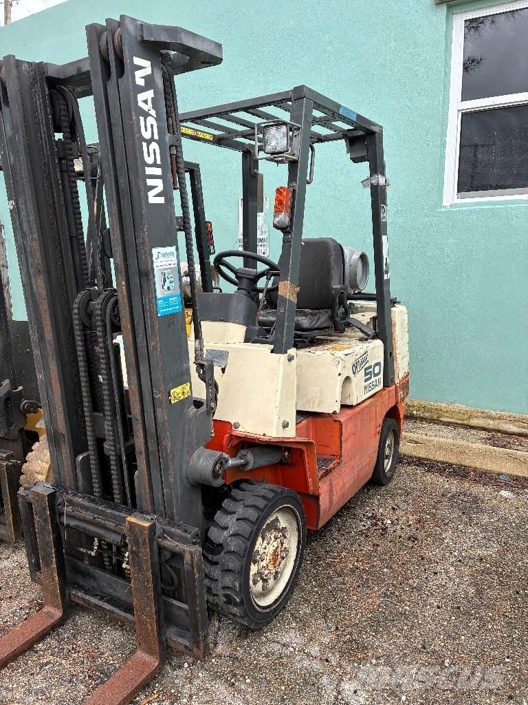 Nissan CP102 A 25 PV Gaffeltrucker - Annet