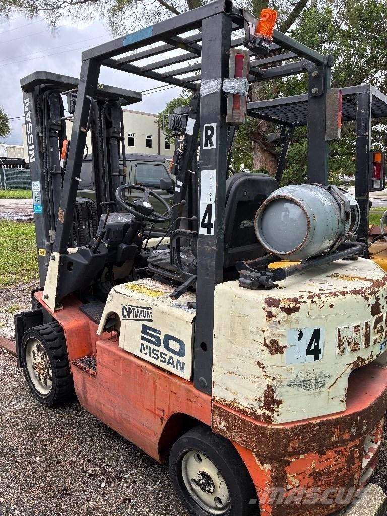Nissan CP102 A 25 PV Gaffeltrucker - Annet