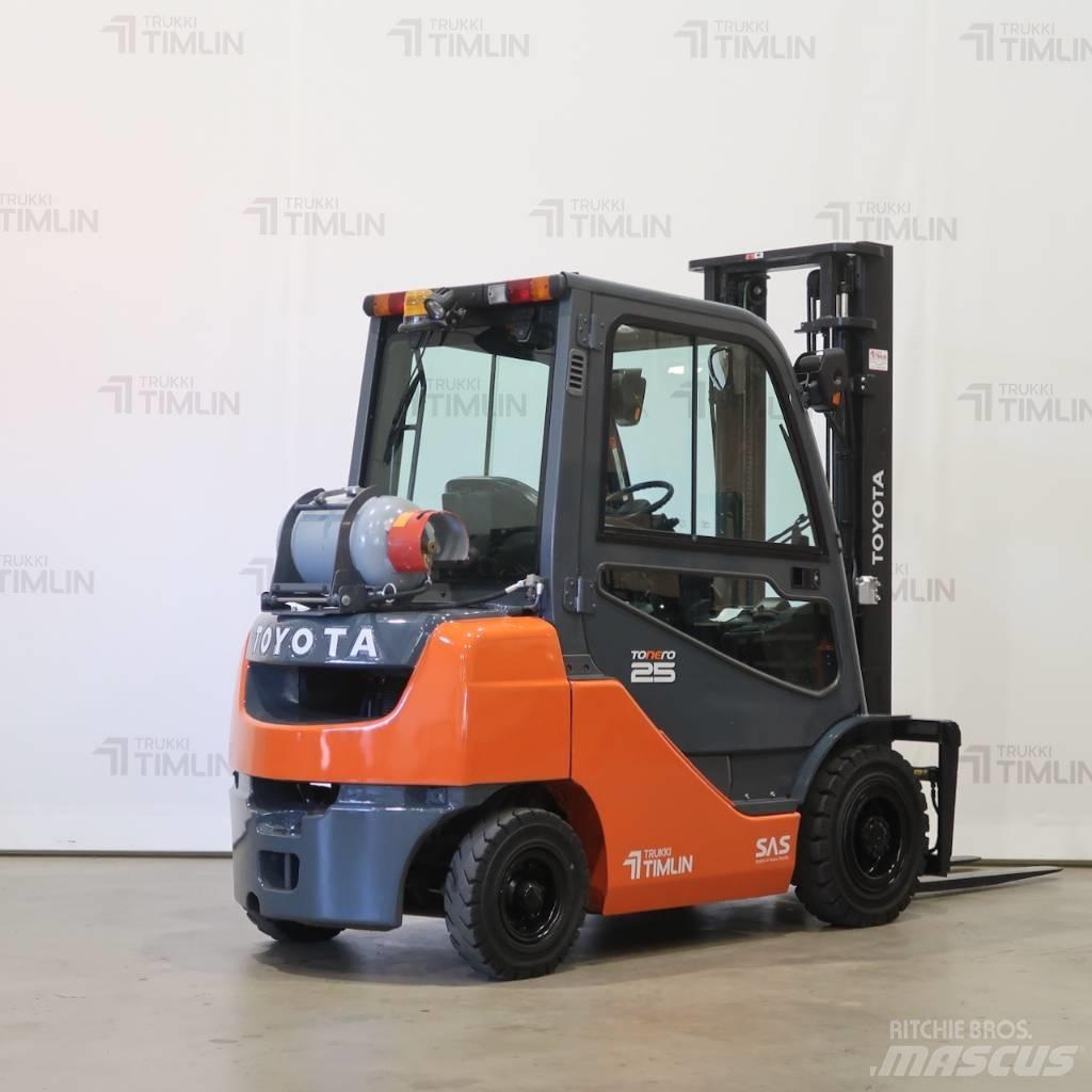 Toyota 02-8FGF25 Propan trucker